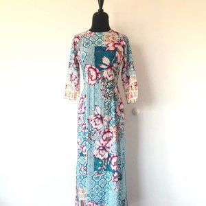 Traditional Vietnamese ao dai/dress